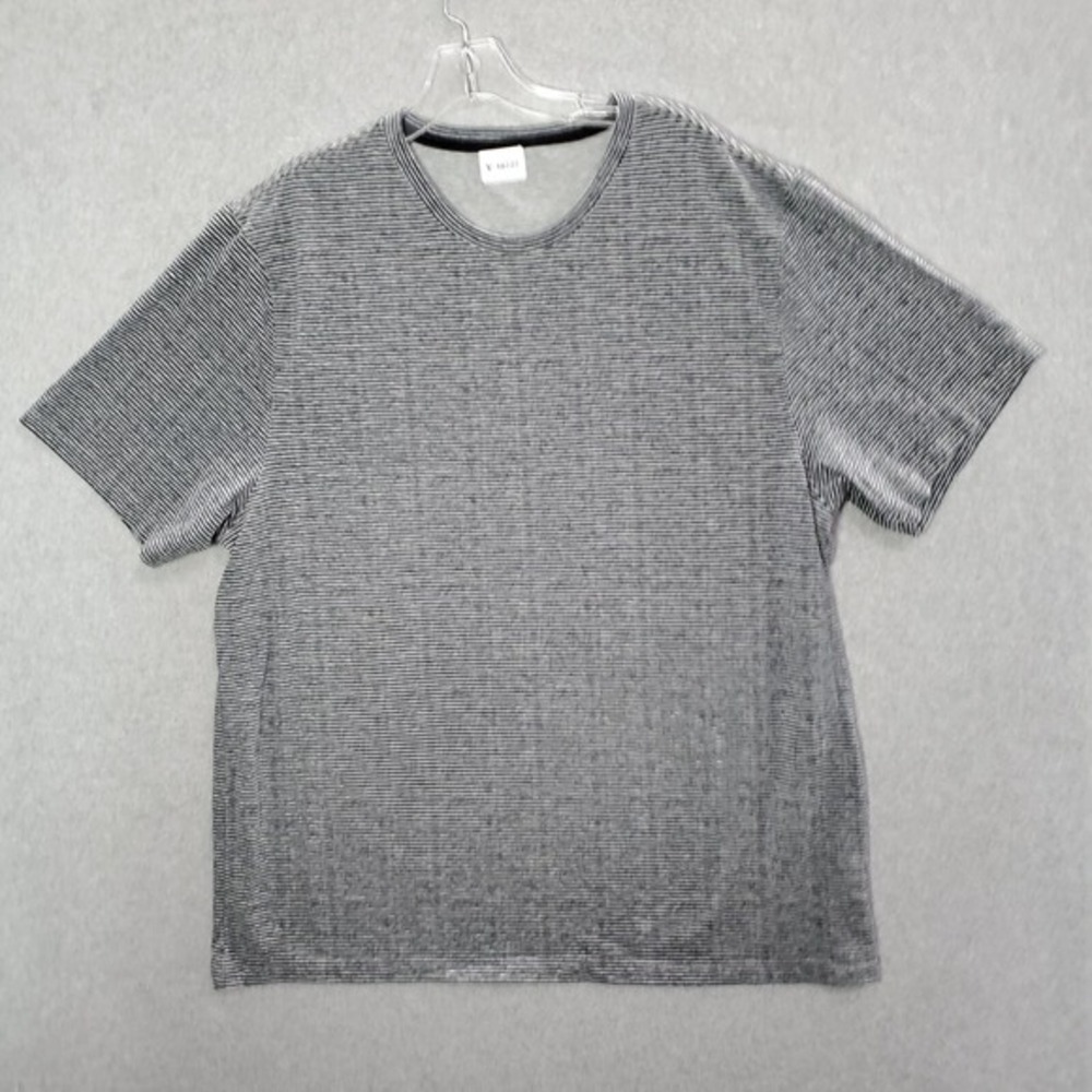 Fabletics Men Activewear Shirt Large Gray‎ Striped Crew Neck Short Sleeve Tee